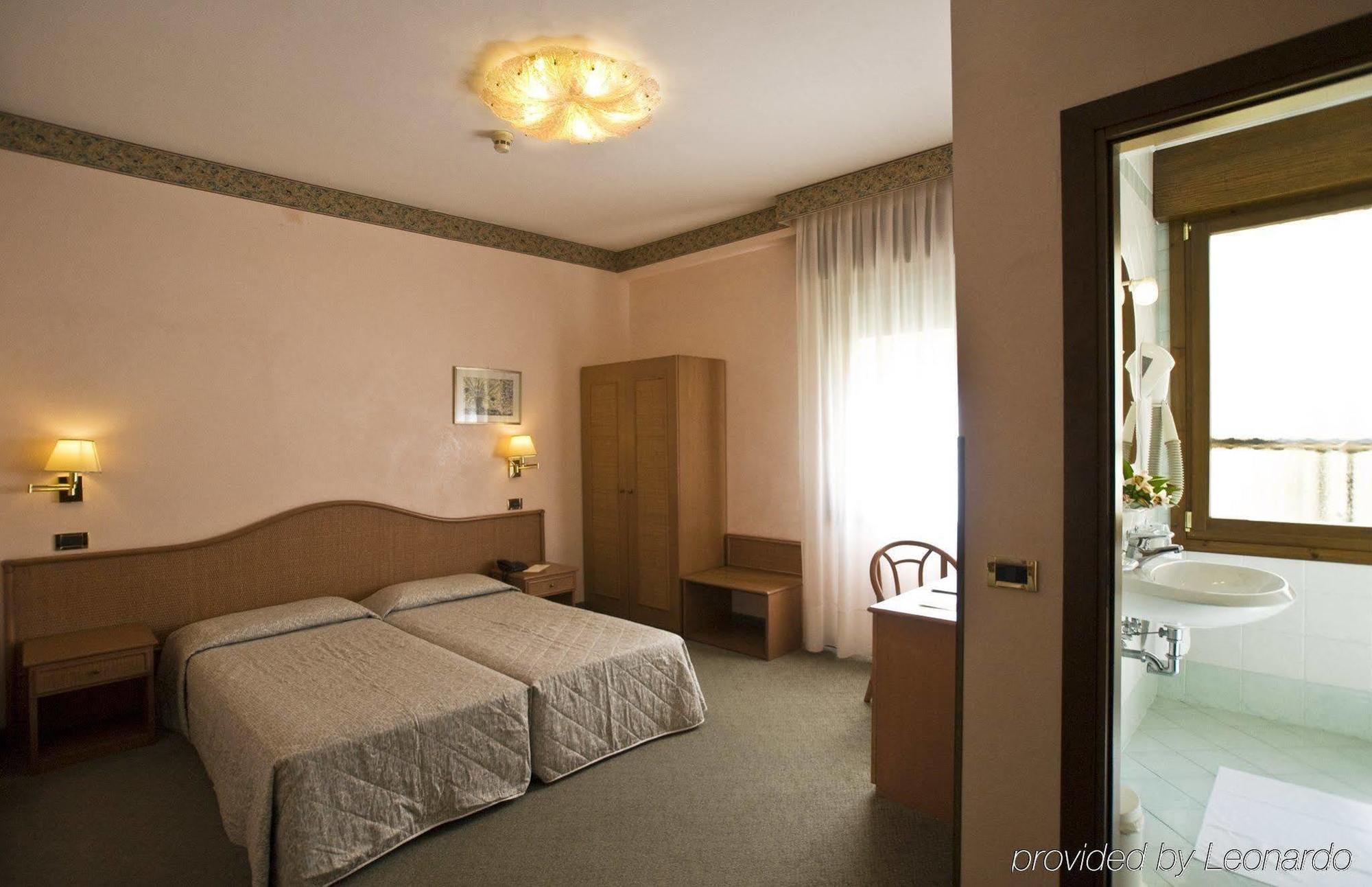 Hotel Villa Tiziana Lido di Venezia Exterior foto