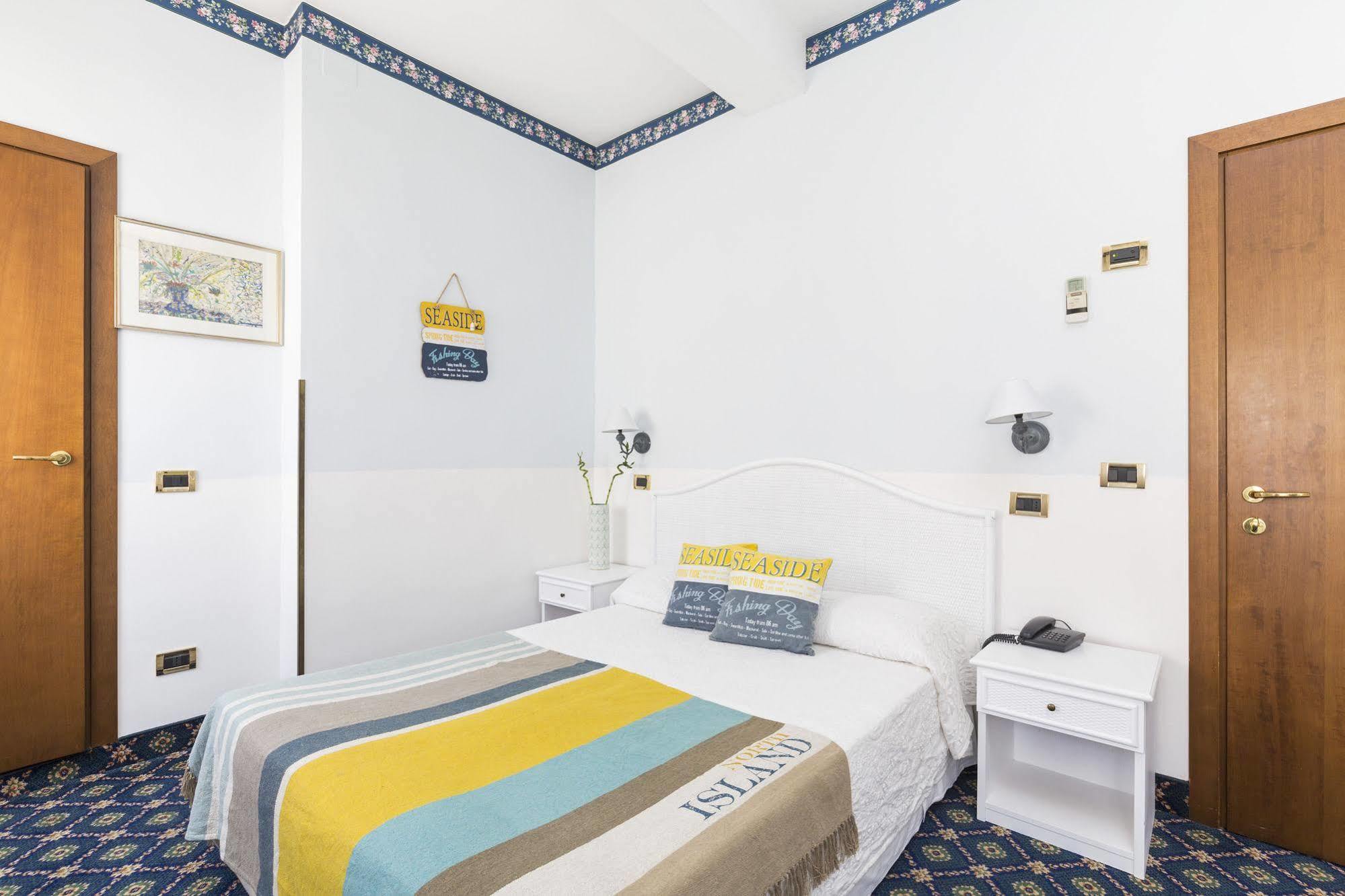 Hotel Villa Tiziana Lido di Venezia Exterior foto